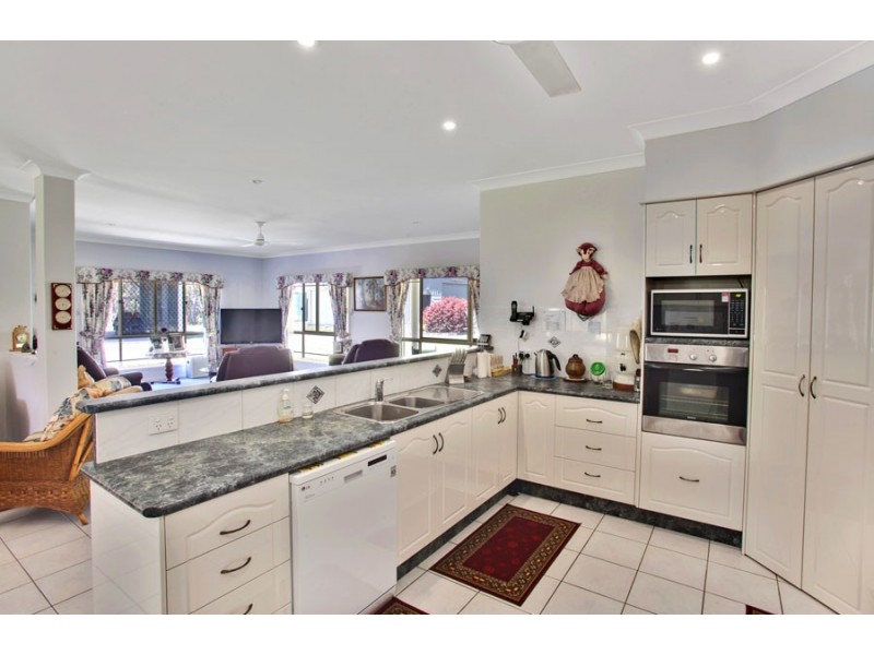 102 McGhee Crescent, Agnes Water QLD 4677