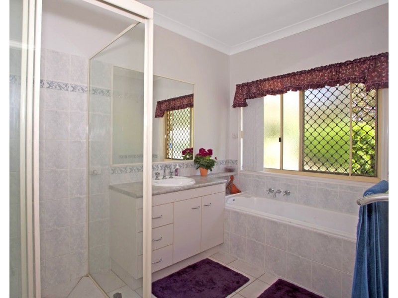 102 McGhee Crescent, Agnes Water QLD 4677