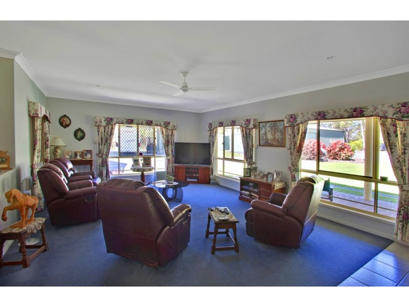 102 McGhee Crescent, Agnes Water QLD 4677