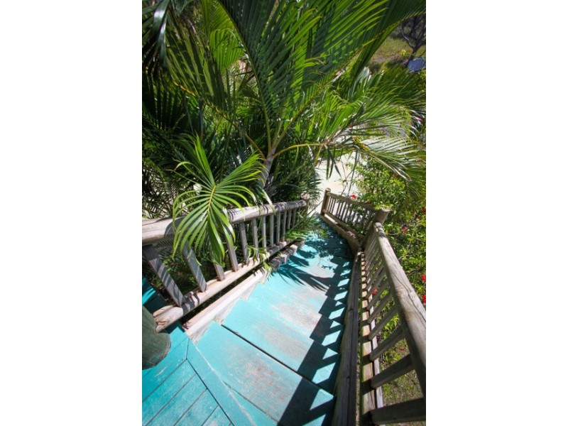 1 Seaspray Drive, Agnes Water QLD 4677