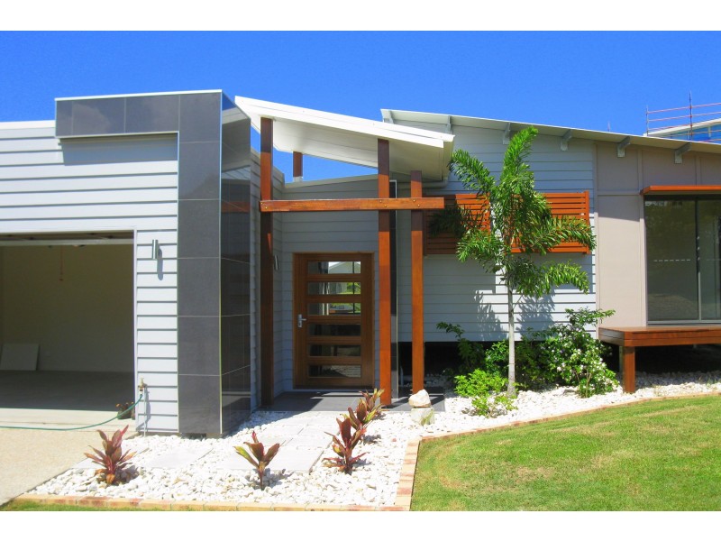 24 Marine Parade, Agnes Water QLD 4677