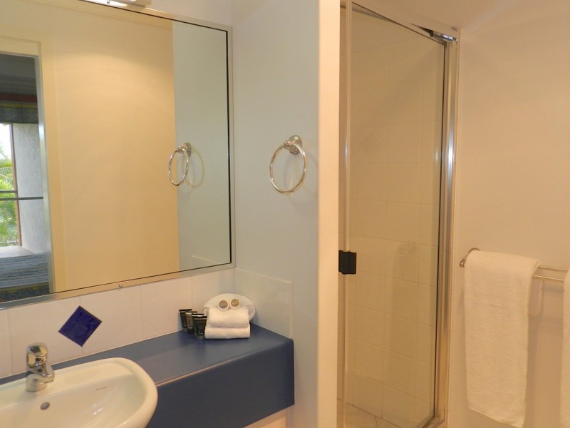 Unit 2/2 Beaches Village Circuit, Agnes Water QLD 4677