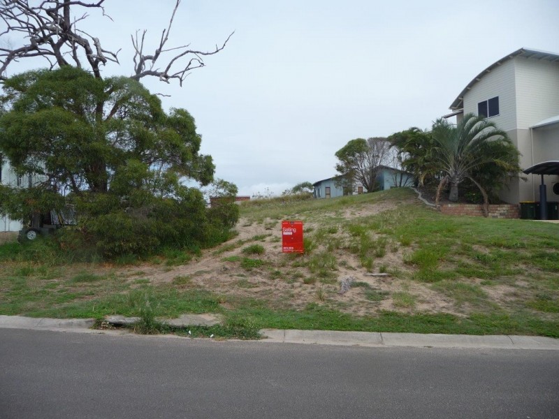 8 North Break Drive, Agnes Water QLD 4677