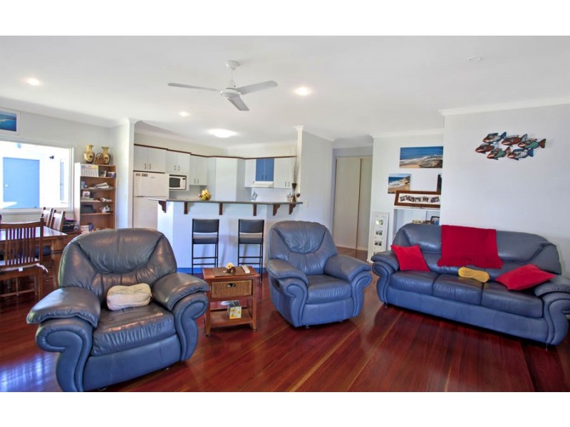 2 young nicks Way, Agnes Water QLD 4677