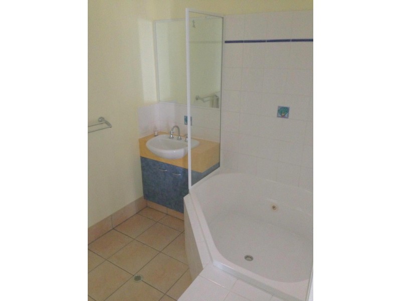 2/21 Starfish St, Agnes Water QLD 4677