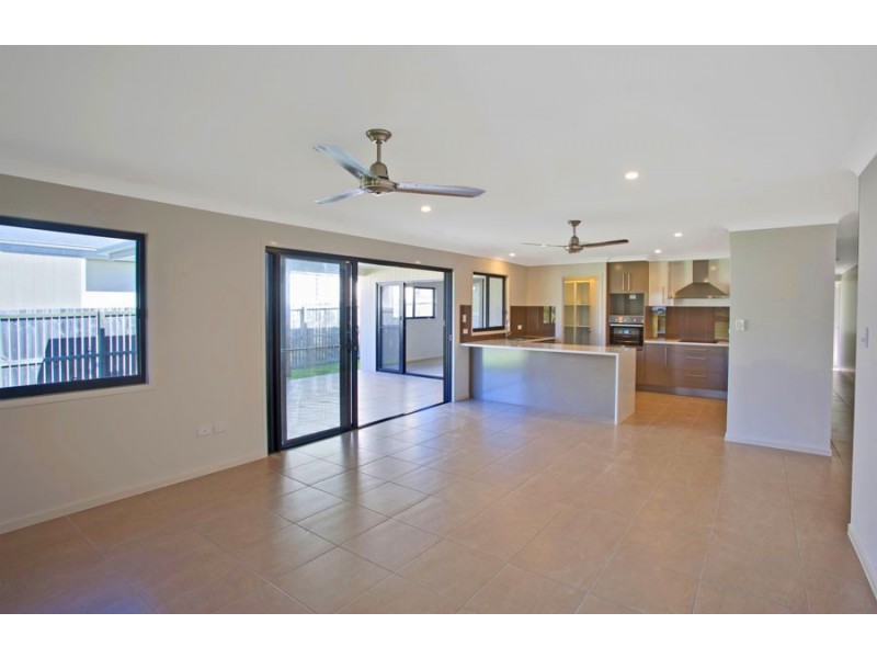 16 Marine Parade, Agnes Water QLD 4677