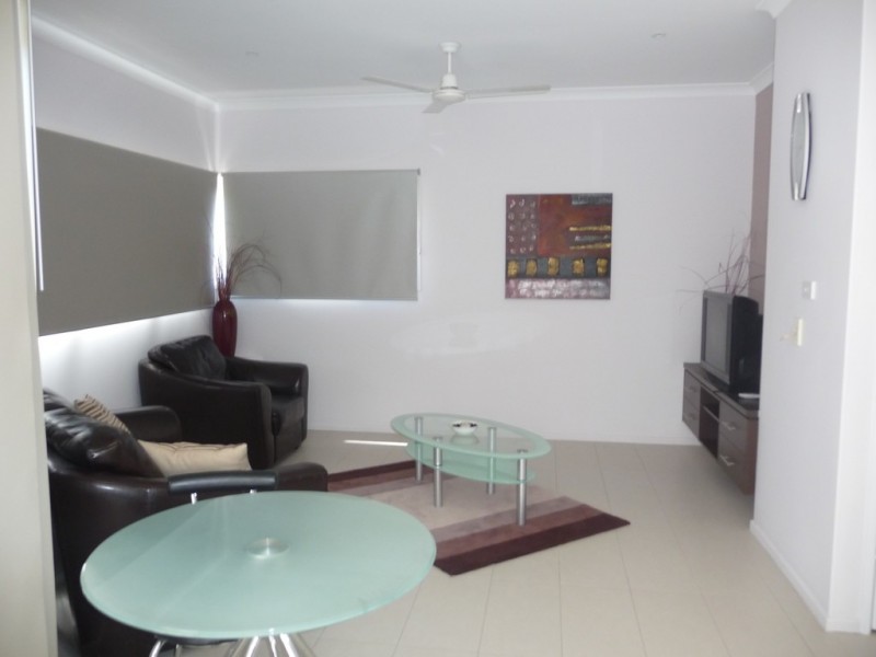 7/2 Dolphin Court, Agnes Water QLD 4677