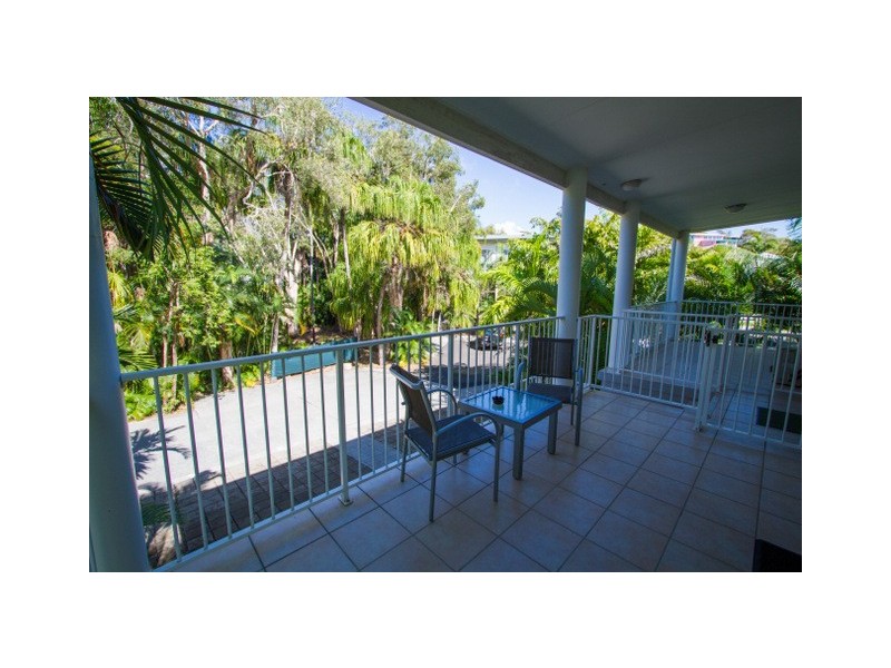 40 Ocean Beach Dr, Agnes Water QLD 4677