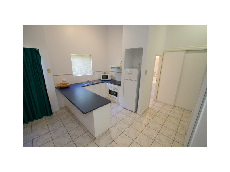 40 Ocean Beach Dr, Agnes Water QLD 4677