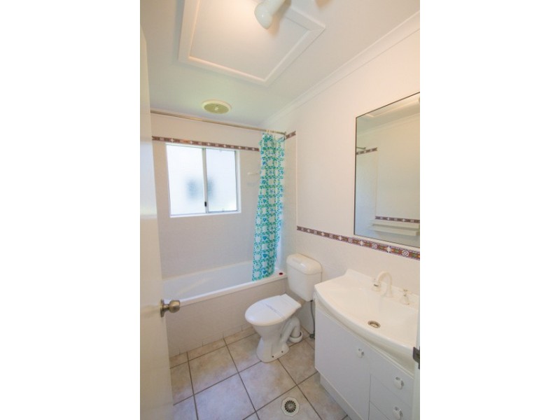 40 Ocean Beach Dr, Agnes Water QLD 4677