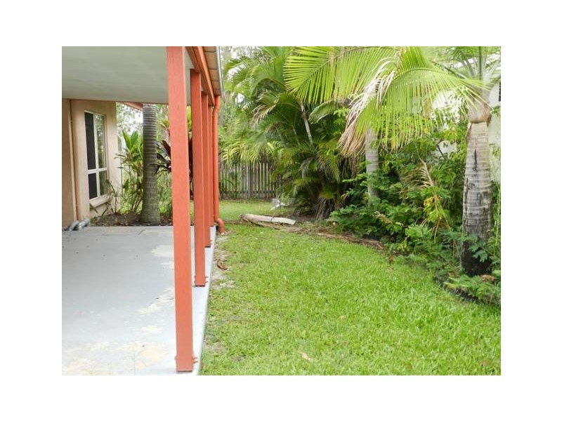 17 Palm Court, Agnes Water QLD 4677