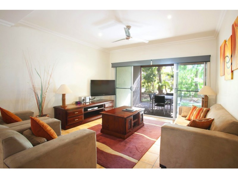 Unit 10/2 Beaches Village Circuit, Agnes Water QLD 4677