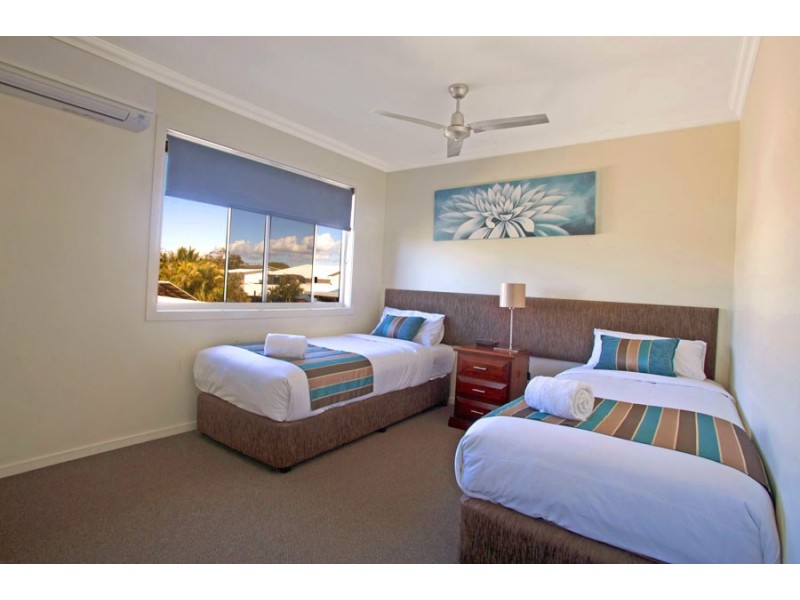 Unit 10/2 Beaches Village Circuit, Agnes Water QLD 4677