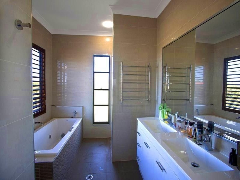 1 Evans Court, Agnes Water QLD 4677