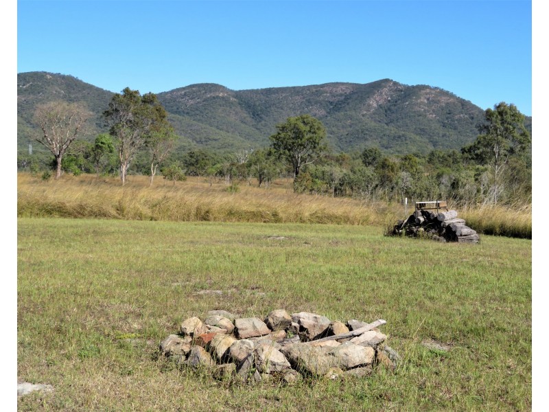 2374 Fingerboard Road, Mount Tom QLD 4677