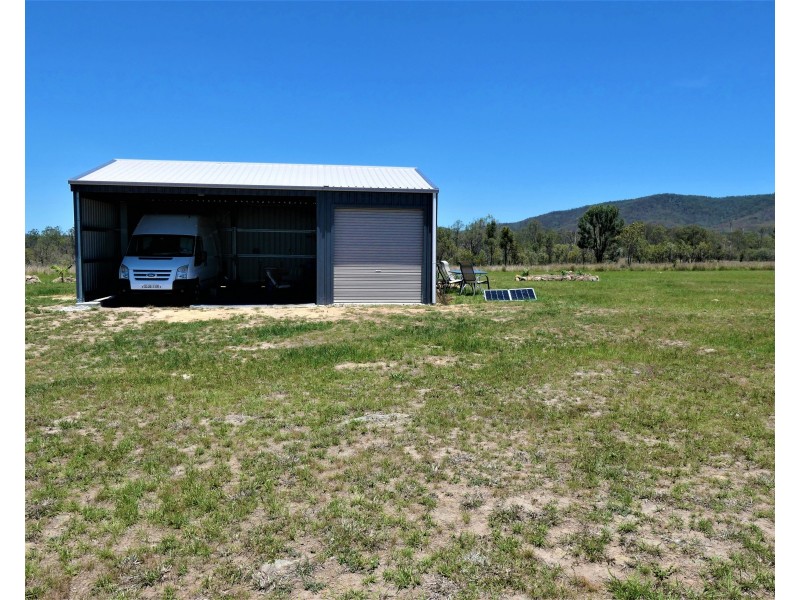 2374 Fingerboard Road, Mount Tom QLD 4677