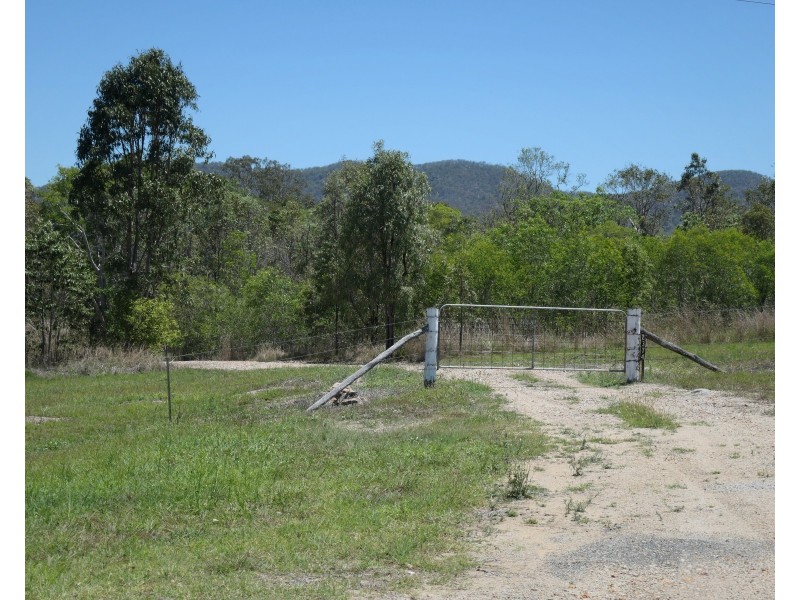 2374 Fingerboard Road, Mount Tom QLD 4677