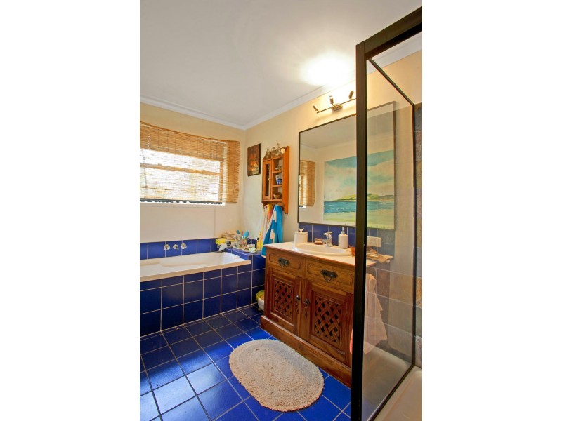 100 Josefski Road, Agnes Water QLD 4677