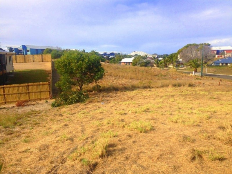 11 Marine Parade, Agnes Water QLD 4677