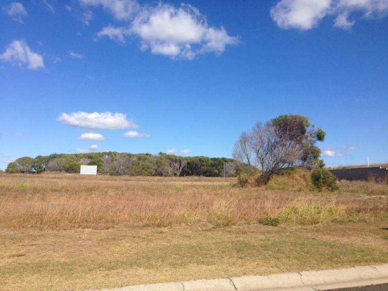 1 Beaches Village Circuit, Agnes Water QLD 4677