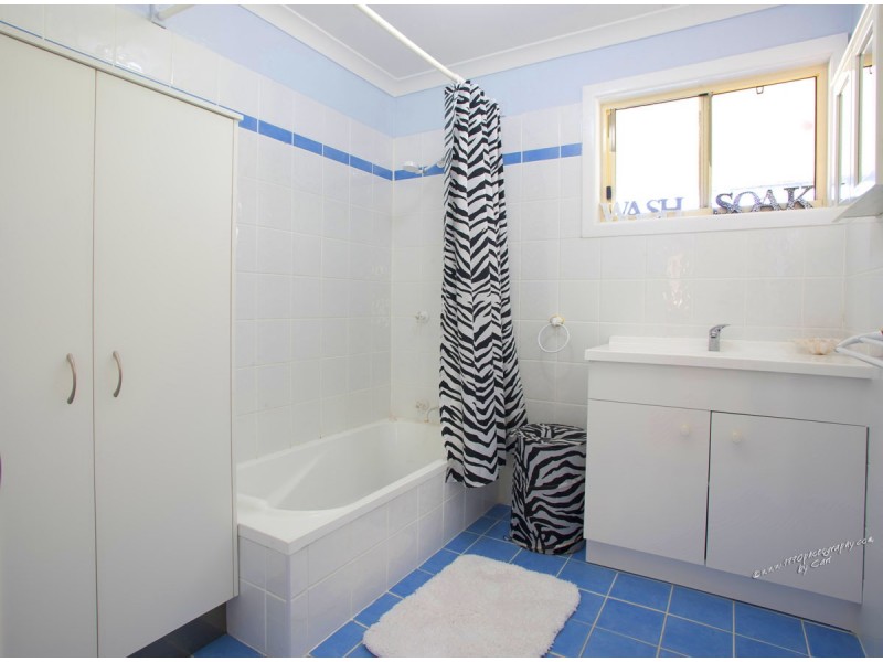 990 Round Hill Road, Captain Creek QLD 4677