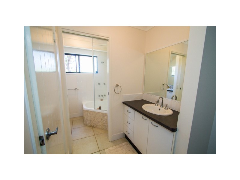 2/24 Discovery Drive, Agnes Water QLD 4677