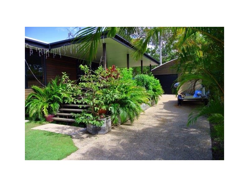 14 Discovery Drive, Agnes Water QLD 4677