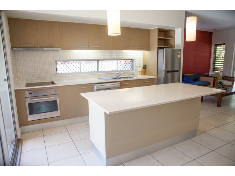 18/40 Captain Cook Drive, Agnes Water QLD 4677