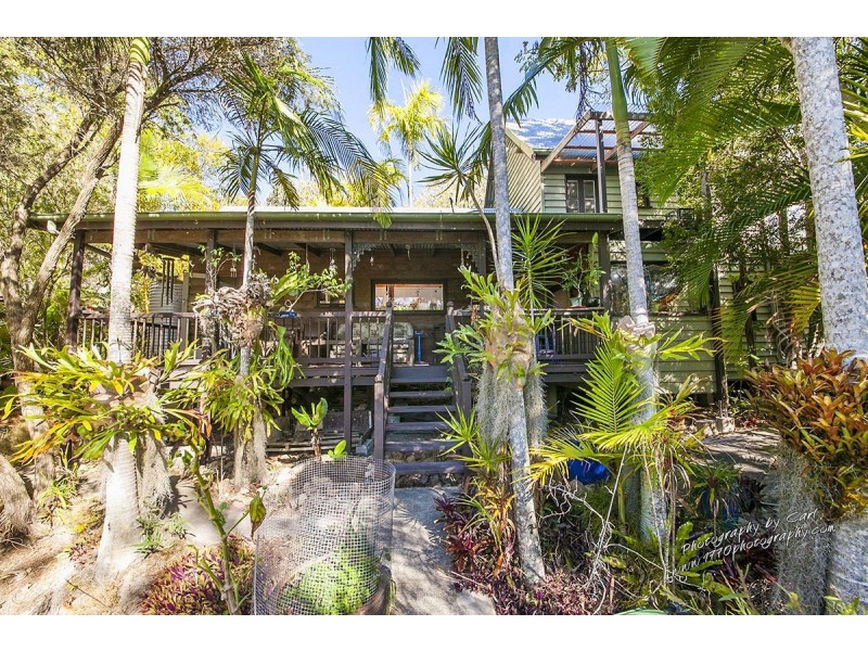 111 BOOTMAKER DR, Round Hill QLD 4677