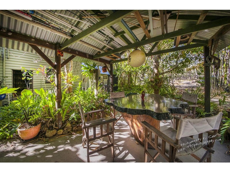 111 BOOTMAKER DR, Round Hill QLD 4677