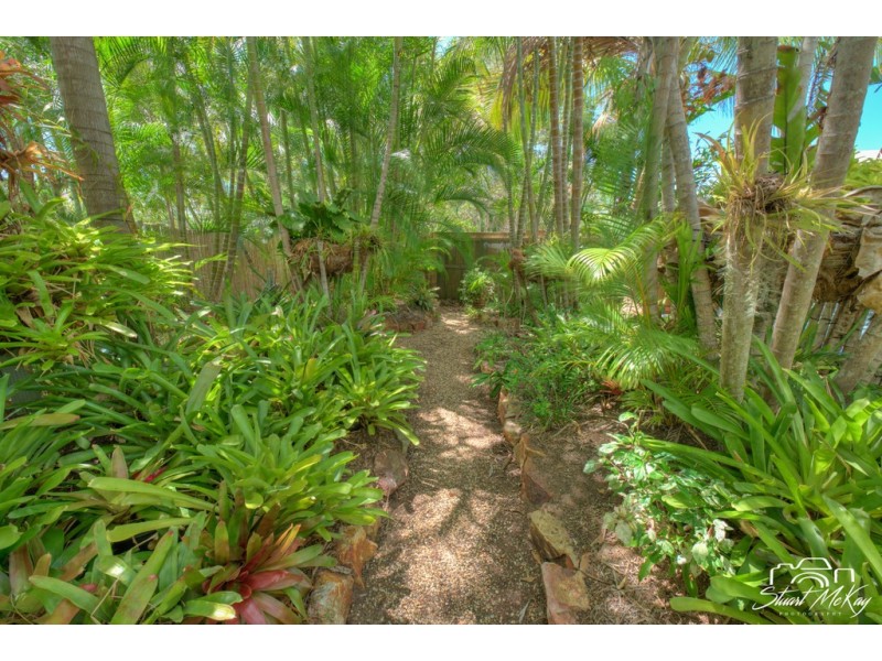 5 JOSEPH BANKS BVD, Agnes Water QLD 4677