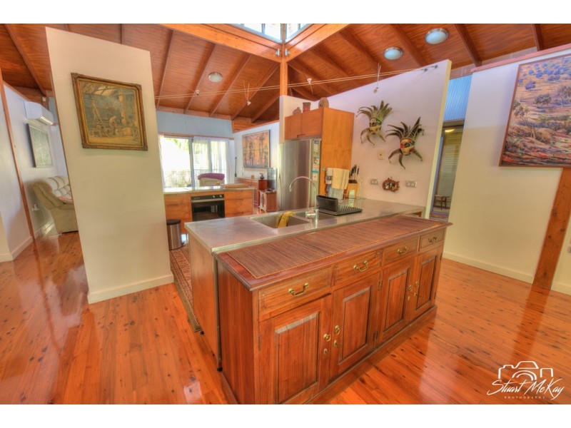 5 JOSEPH BANKS BVD, Agnes Water QLD 4677