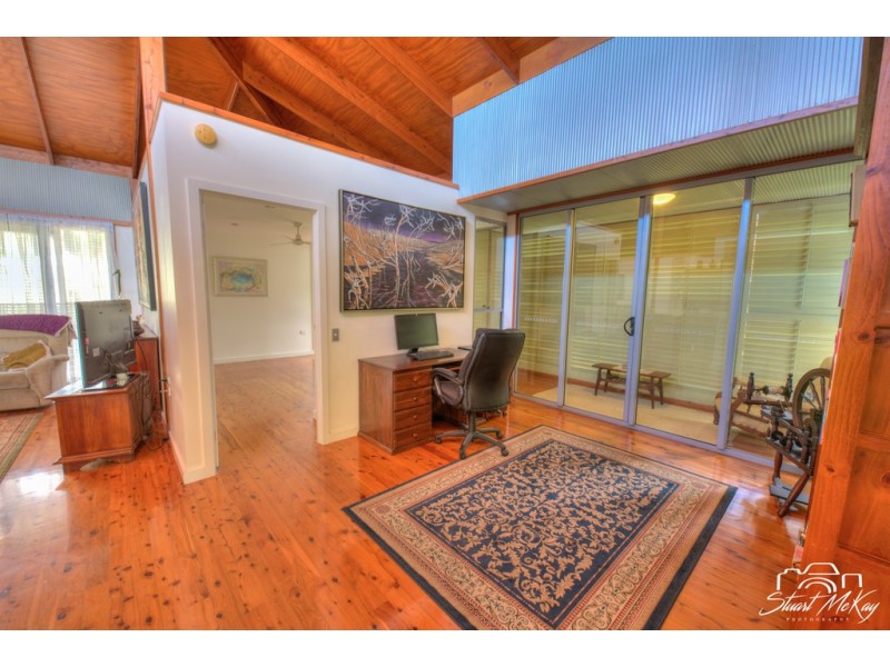 5 JOSEPH BANKS BVD, Agnes Water QLD 4677