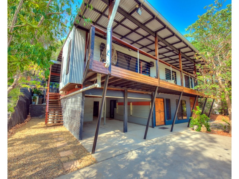 20 JOSEPH BANKS BVD, Agnes Water QLD 4677