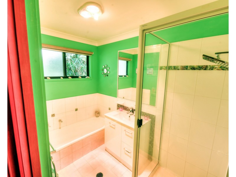 20 JOSEPH BANKS BVD, Agnes Water QLD 4677