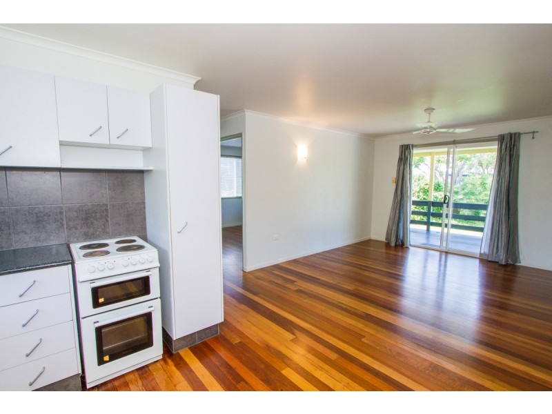 4 MURRAY HILTON CL, Agnes Water QLD 4677