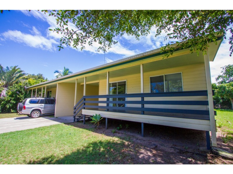 4 MURRAY HILTON CL, Agnes Water QLD 4677