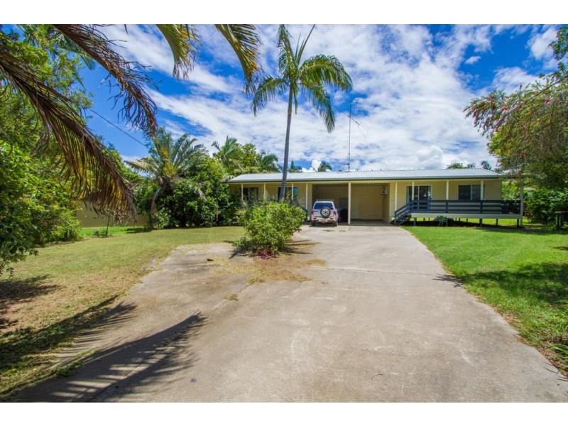 4 MURRAY HILTON CL, Agnes Water QLD 4677
