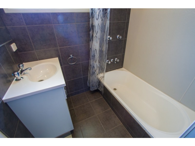 4 MURRAY HILTON CL, Agnes Water QLD 4677