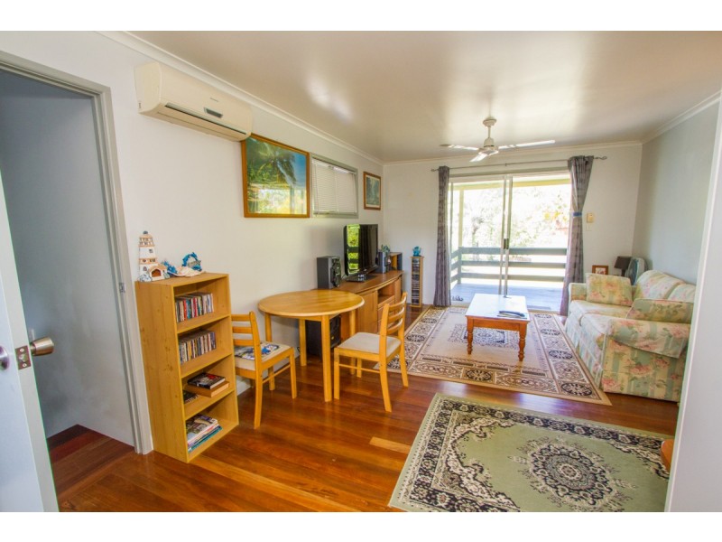 4 MURRAY HILTON CL, Agnes Water QLD 4677