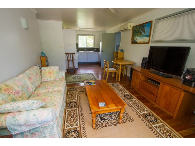 4 MURRAY HILTON CL, Agnes Water QLD 4677