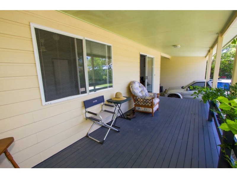 4 MURRAY HILTON CL, Agnes Water QLD 4677