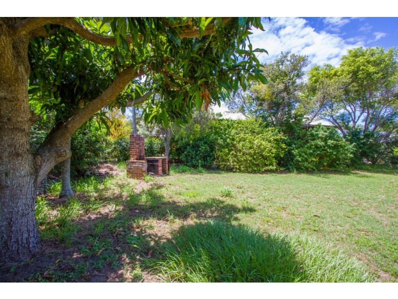 4 MURRAY HILTON CL, Agnes Water QLD 4677
