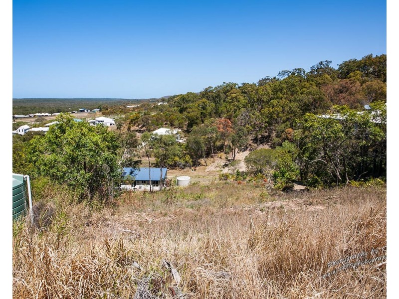 39 SEASPRAY DR, Agnes Water QLD 4677