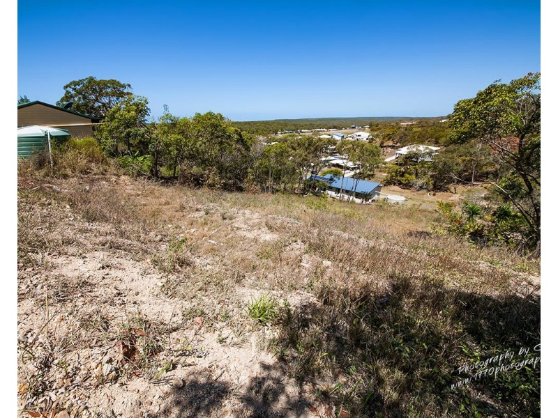 39 SEASPRAY DR, Agnes Water QLD 4677