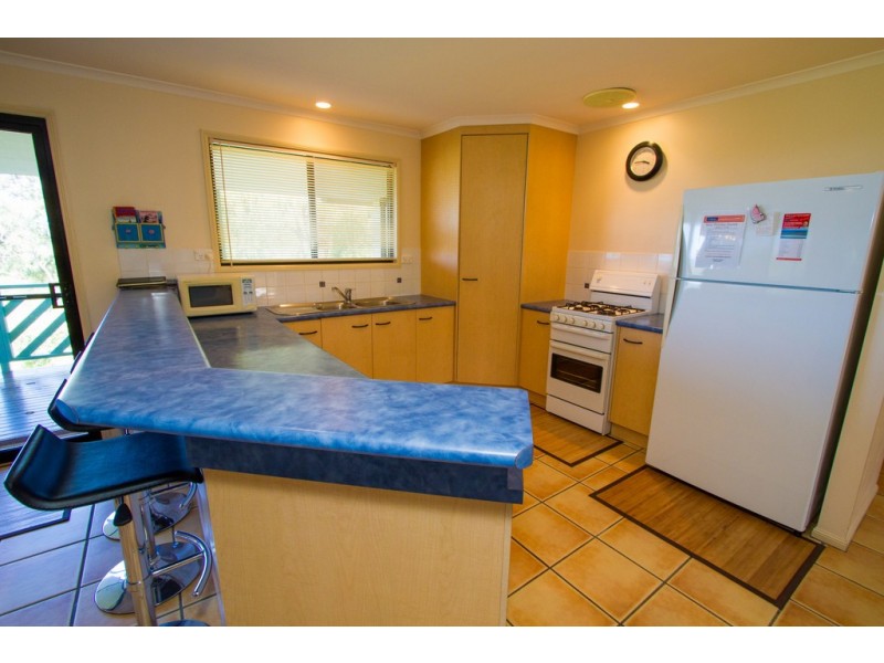 13 SUNLOVER AVE, Agnes Water QLD 4677