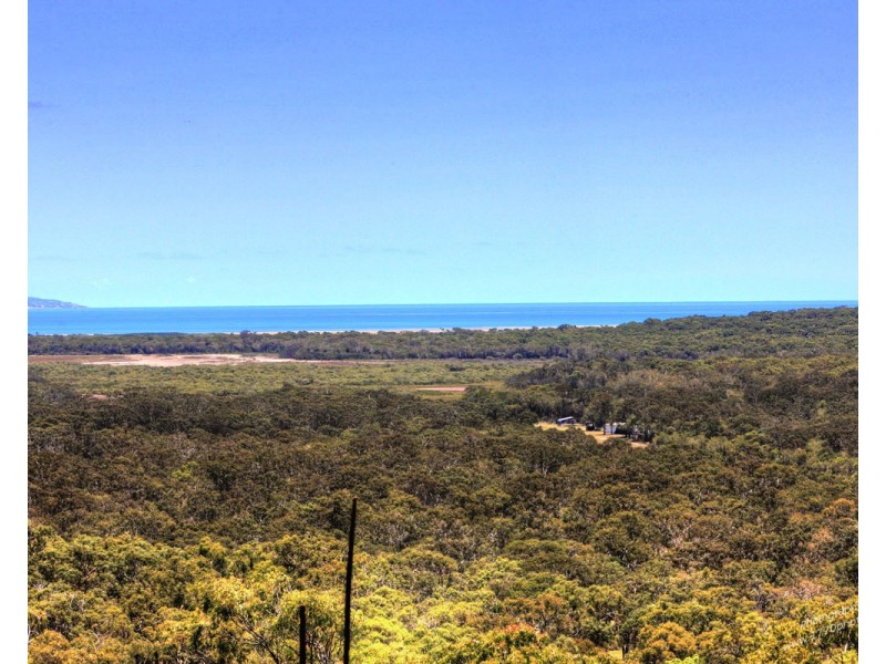 8 The Crescent, Agnes Water QLD 4677