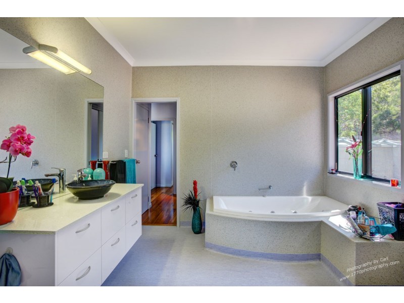 33 WISTARI TCE, Agnes Water QLD 4677