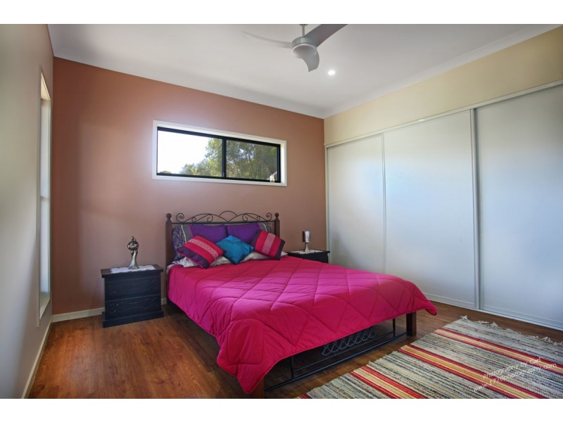 33 WISTARI TCE, Agnes Water QLD 4677