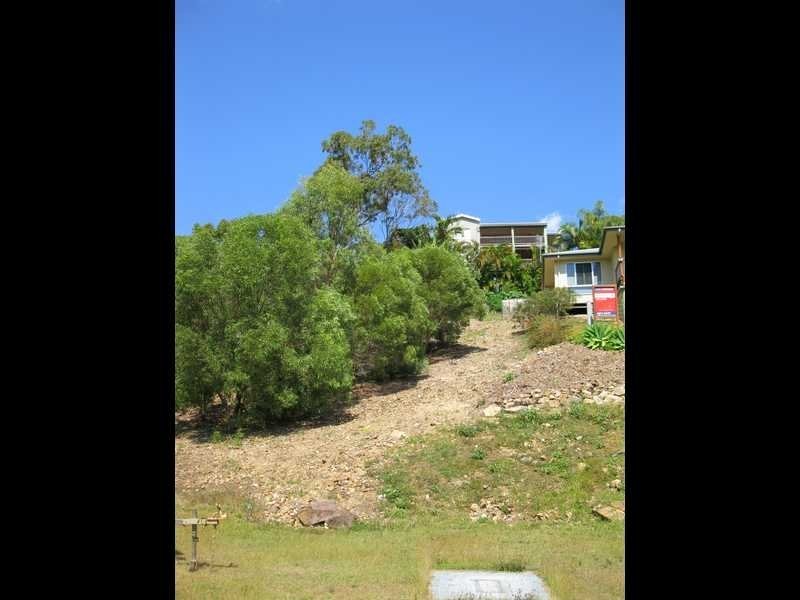 8 Goldsands Ct, Agnes Water QLD 4677